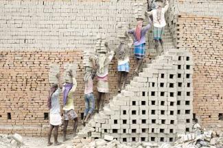 shivdaspur-brick-kiln-workers
